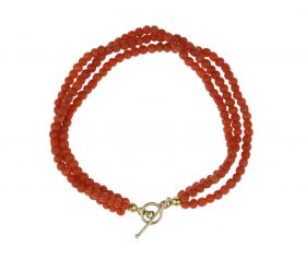 3- strengs bloedkoraal armband aan 14k gouden kapittel slot