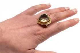Rookkwarts in hartvorm 14 karaats gouden luxe dames ring zwaar model