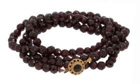 Granaten ketting antiek 14 karaats gouden fraaie sluiting