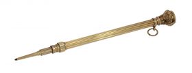 Gouden vulpotlood antiek met carneool en repousse bewerking