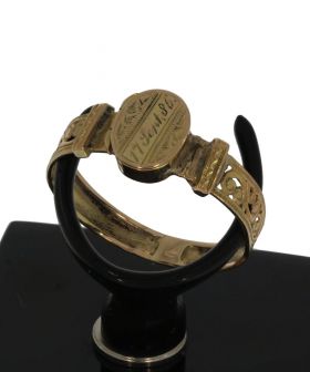 Monogram antieke fraaie 14k gouden ring haarwerkje 19e eeuws