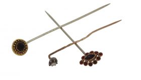 Roosdiamant en granaat 3 stuks antieke das spelden 14k goud zilver