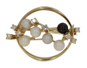 Unieke 14 karaats gouden broche 8 diamanten en 6 parels