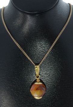 14 karaats gouden retro ketting hanger met Kornalijn