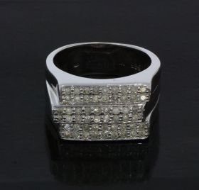 14 karaats witgouden design ring met 54 diamanten