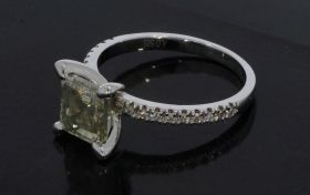 Exclusieve 14 karaats witgouden ring met grote diamant 2,24ct AIG certificaat