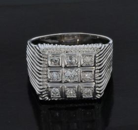 18 karaats witgouden heren ring met 9 diamanten