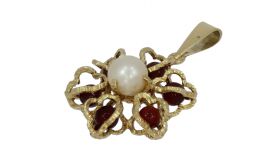 Granaten bloem 14 karaats gouden parel ketting hanger