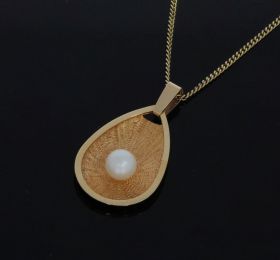 18 karaats gouden gestileerde design ketting hanger parel