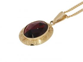 Granaat ketting hanger 14 karaats goud facetgeslepen fraaie randversiering