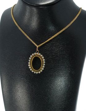 Antieke hanger 14k goud met 22 natuurlijke parels medaillon ca. 1840