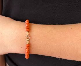 Antieke bloedkoraal armband 14k gouden kappittel slot