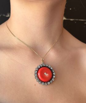 Grote antieke koraal met glasstenen briljant geslepen gouden en zilveren ketting hanger
