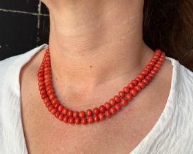Kaasjes kralen antieke bloedkoraal ketting 14k gouden slot exclusief 