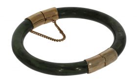 Jade Nefriet slavenarmband met vergulde monturen