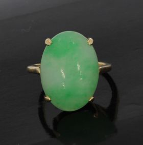 Gouden dames ring met jade bovenkant