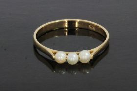 Vintage gouden dames ring met 3 zoetwaterparels