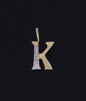 14 karaats gouden K letter hanger diamantje