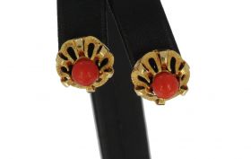 Fraai bewerkt 14k gouden set dames oorbellen bloedkoraal