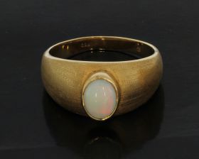 18 karaats gouden gematteerde heren ring Opaal