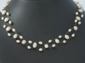 Parel vintage choker aan 18 karaats gouden sluiting