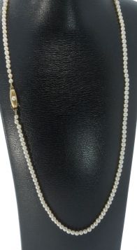 Parelcollier elegant met 14 karaats gouden sluiting