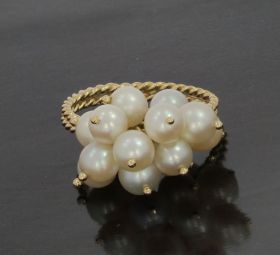 Parel tros 14 karaats gouden geribde design dames ring