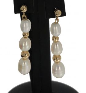 Gouden oorbellen met parels