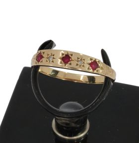 Rosegouden antieke ring met diamanten en robijnen