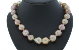 Luxe parel ketting 14k gouden bol slot grote roze en witte barok parels