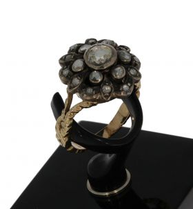 14k gouden antieke entourage ring met 19 roosgeslepen diamanten