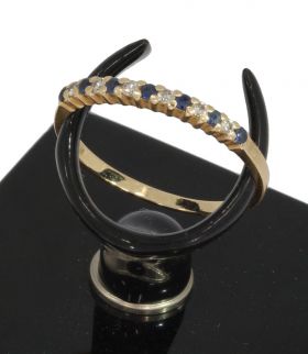 Diamanten saffieren 14 karaats gouden rij alliance ring
