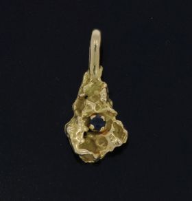 Hooggehalte gouden Nugget ketting hanger saffier