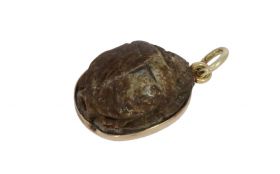 Scarabee antieke gouden hanger 