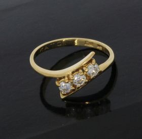 18 karaats gouden dames ring 3 briljant geslepen diamanten 0,30ct