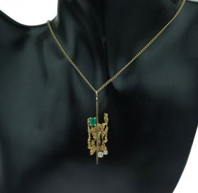 Abstracte 14k gouden design ketting hanger 2 diamanten en smaragd