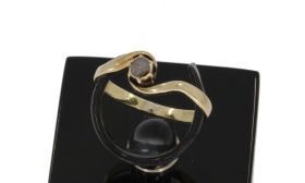 Roosdiamant antieke 14 karaats gouden slagring dames