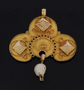 14k gouden antieke strik hanger Walcheren met parel