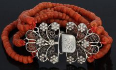 5-strengs antieke bloedkoraal armband zilveren filigraain haakslot groot handgemaakt