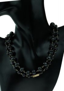 Granaten collier op zilverdraad geregen aan 14k gouden slot antiek